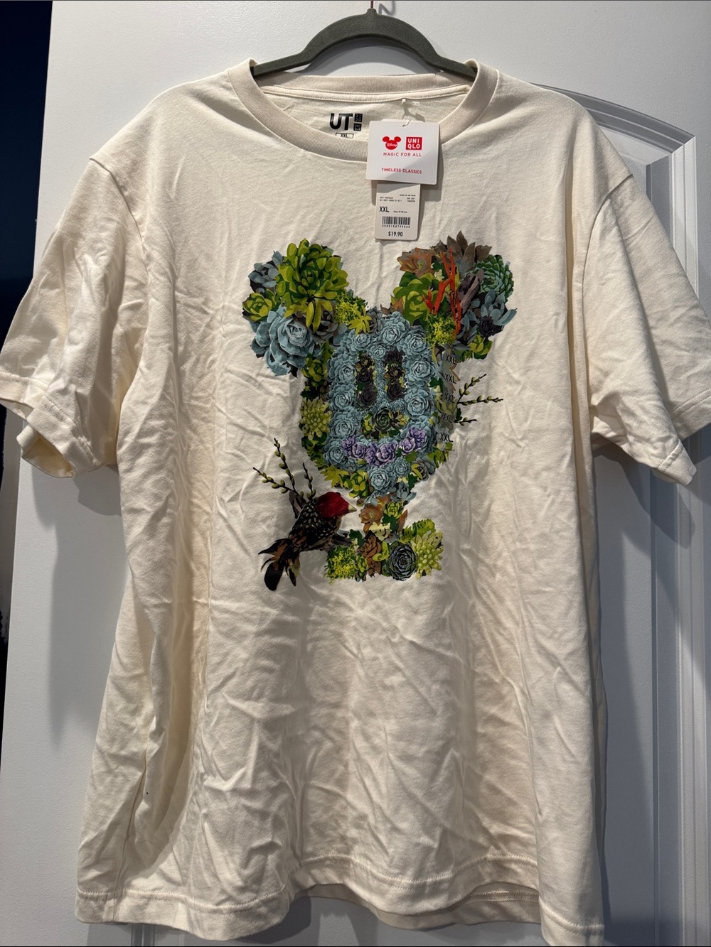 NWT!  Uniqlo x Disney Mickey Mouse botanical floral graphic t-shirt in size XXL - Picture 2 of 8